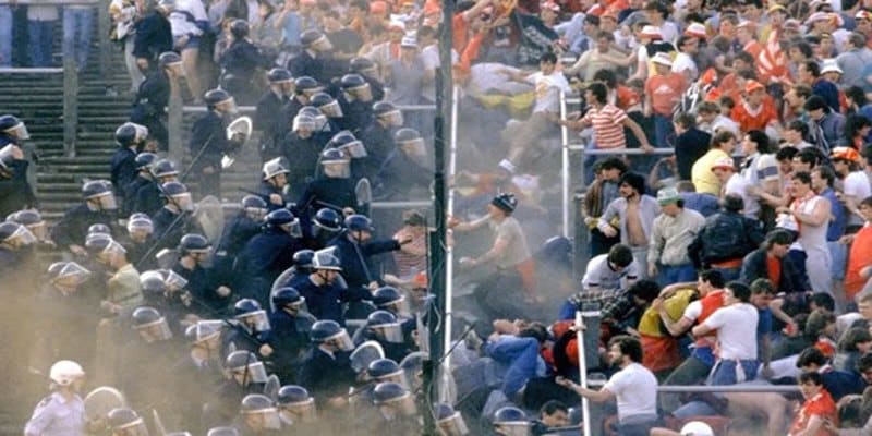 Thảm họa Heysel đã cách ly bóng đá Anh 5 năm liên tiếp